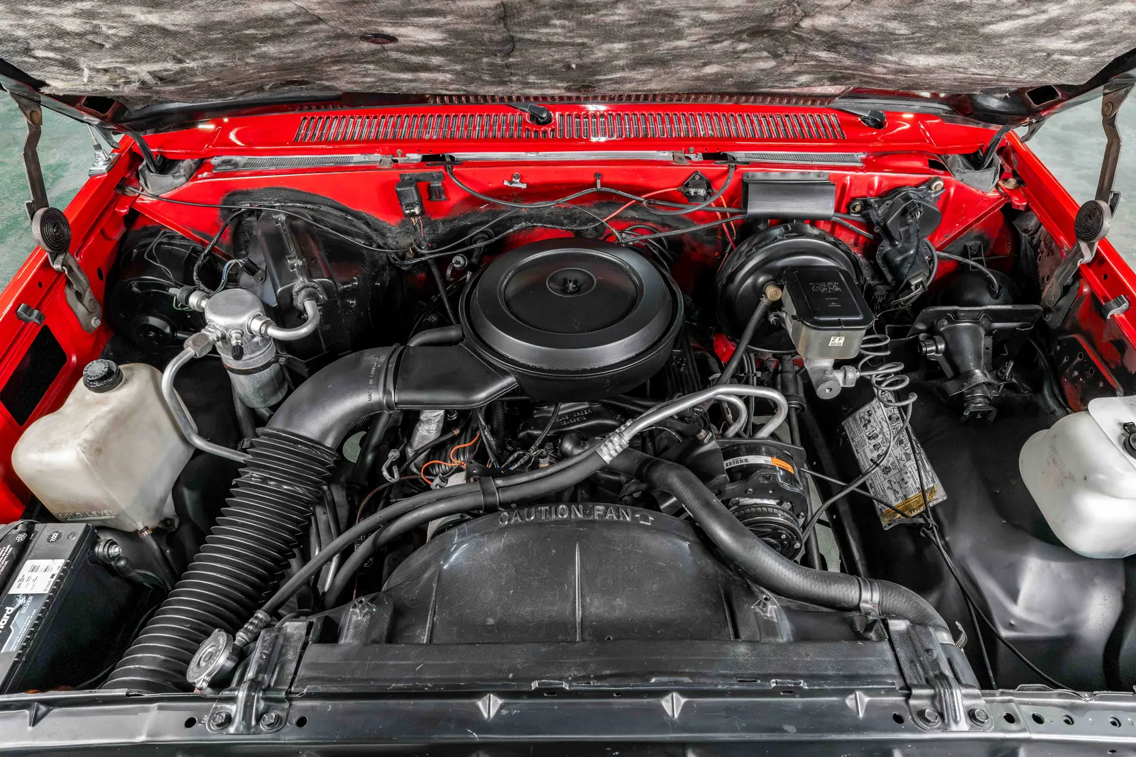 1987-Chevrolet-K10-Medium-Garnet-Red-396105-103.jpg