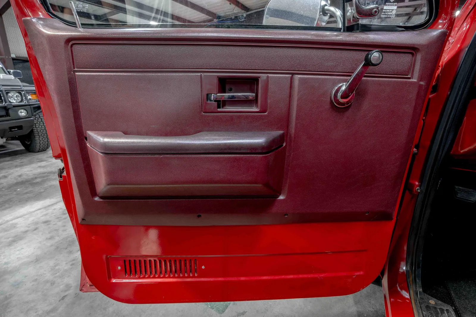1987-Chevrolet-K10-Medium-Garnet-Red-396105-414.jpg