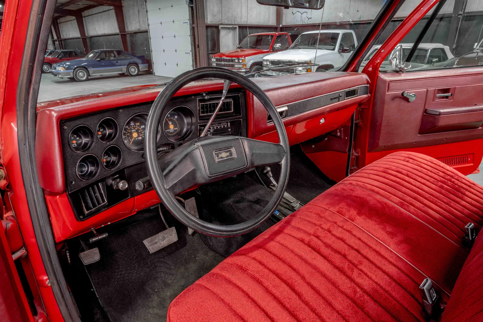 1987-Chevrolet-K10-Medium-Garnet-Red-396105-416.jpg