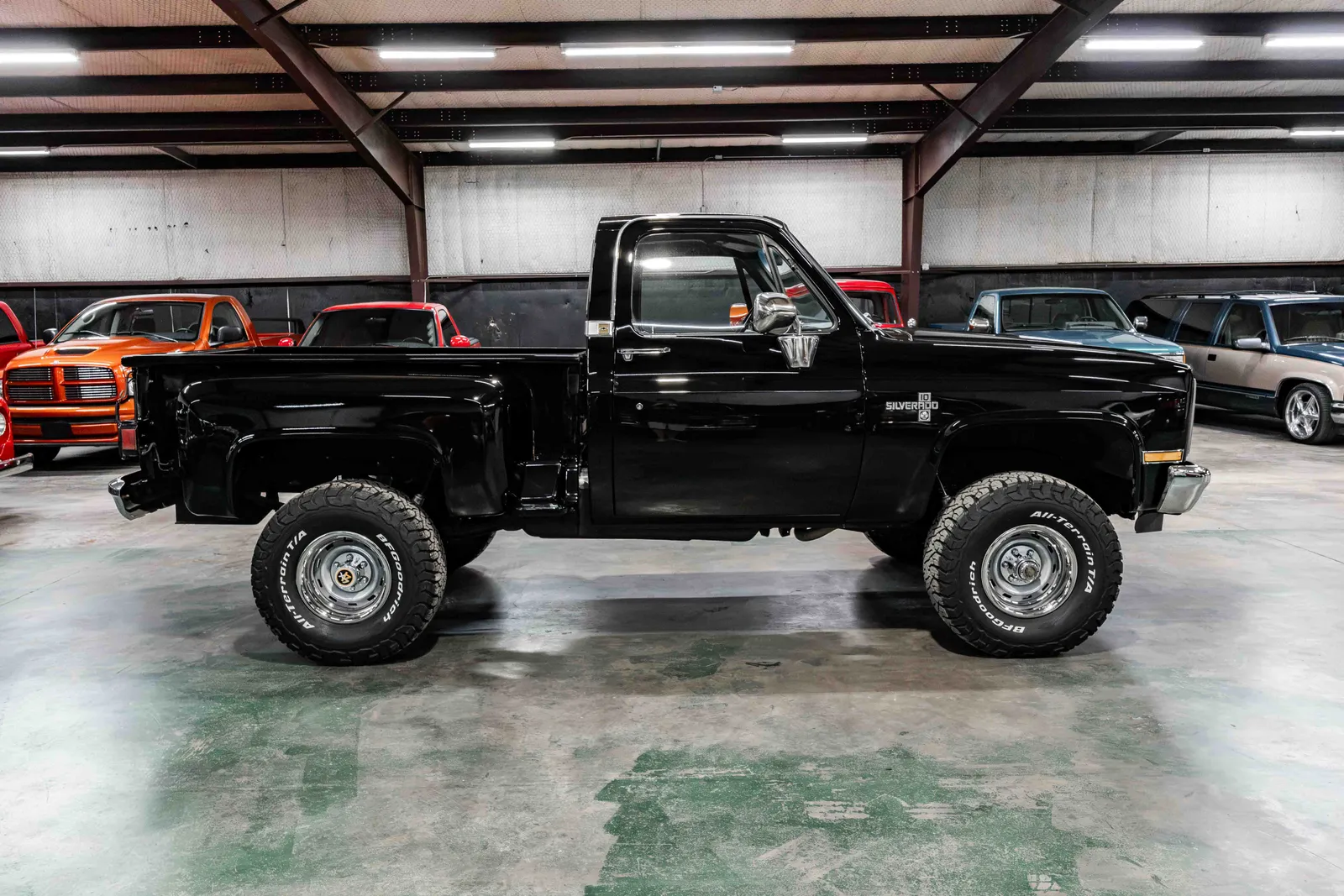 1987-Chevrolet-K10-Lamp-Black-111028-38.jpg