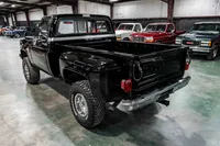 1987-Chevrolet-K10-Lamp-Black-111028-35.jpg