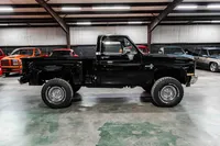 1987-Chevrolet-K10-Lamp-Black-111028-38.jpg