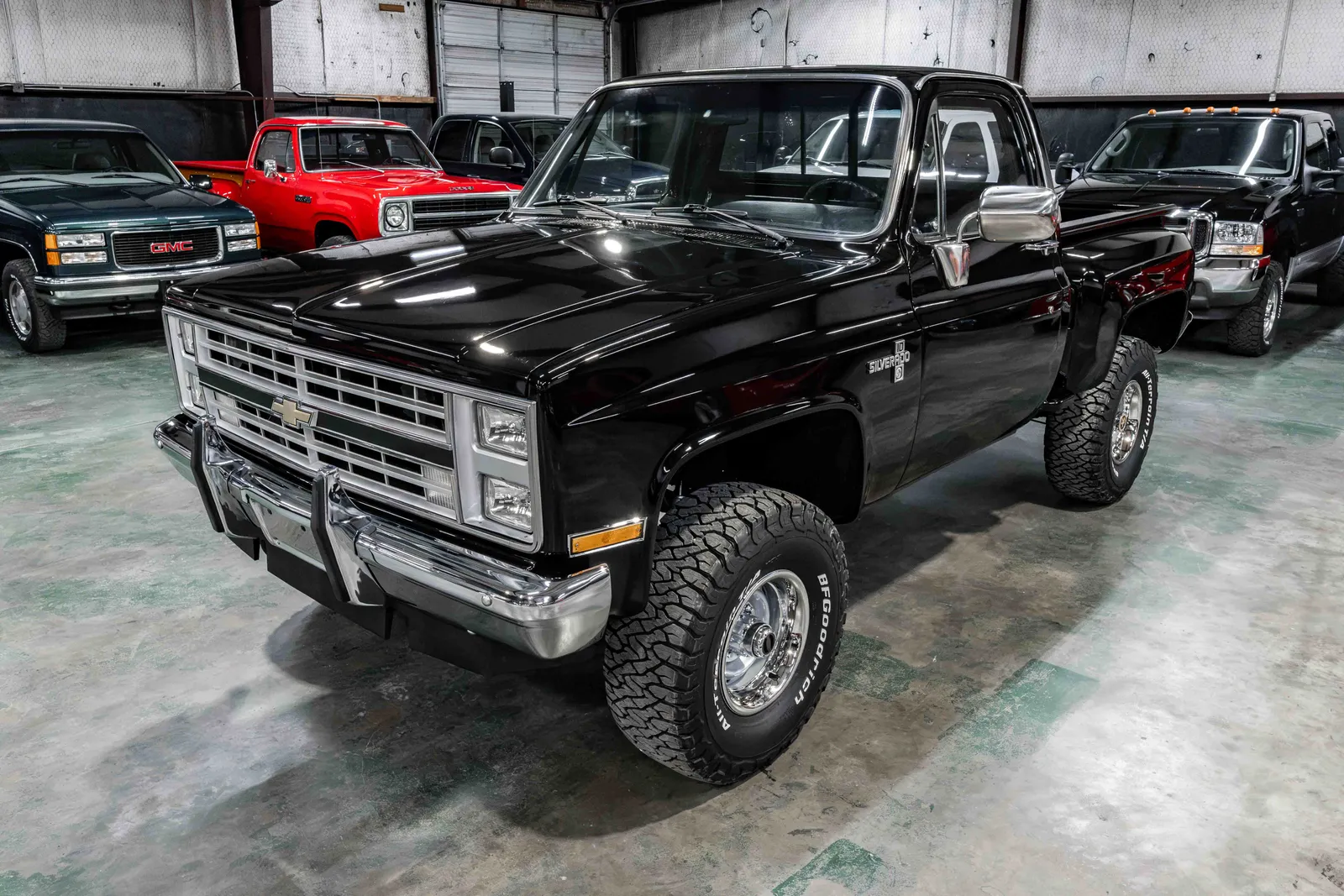 1987-Chevrolet-K10-Lamp-Black-111028-33.jpg