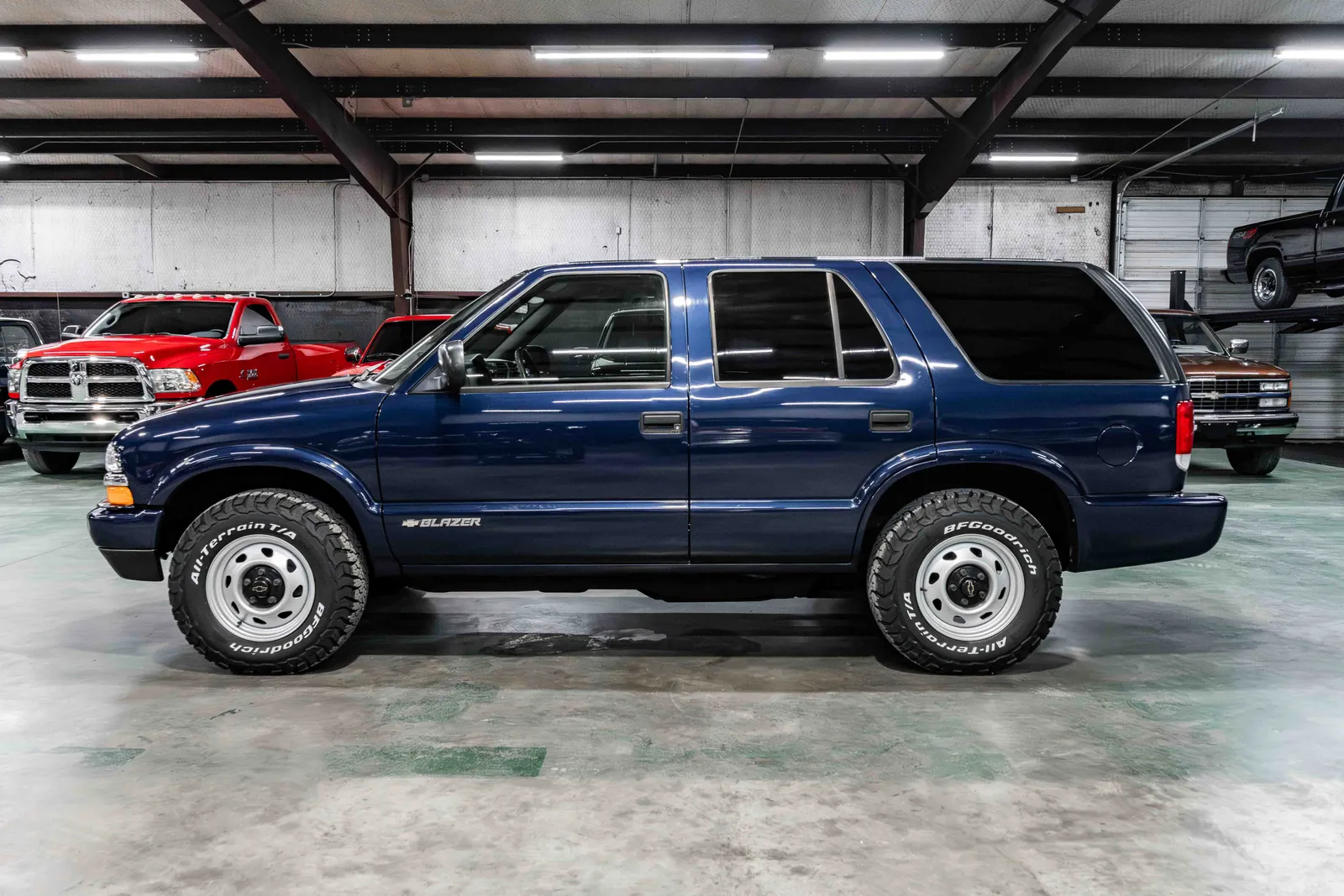 2004-Chevrolet-Blazer-4x4-Blue-1GNDT13X94K144025-34.jpg