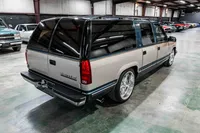 1993-Chevrolet-Suburban-Medium-Dark-Teal-Beige-Metallic-345735-37.jpg
