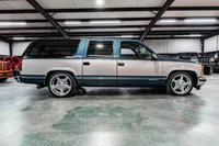 1993-Chevrolet-Suburban-Medium-Dark-Teal-Beige-Metallic-345735-38.jpg