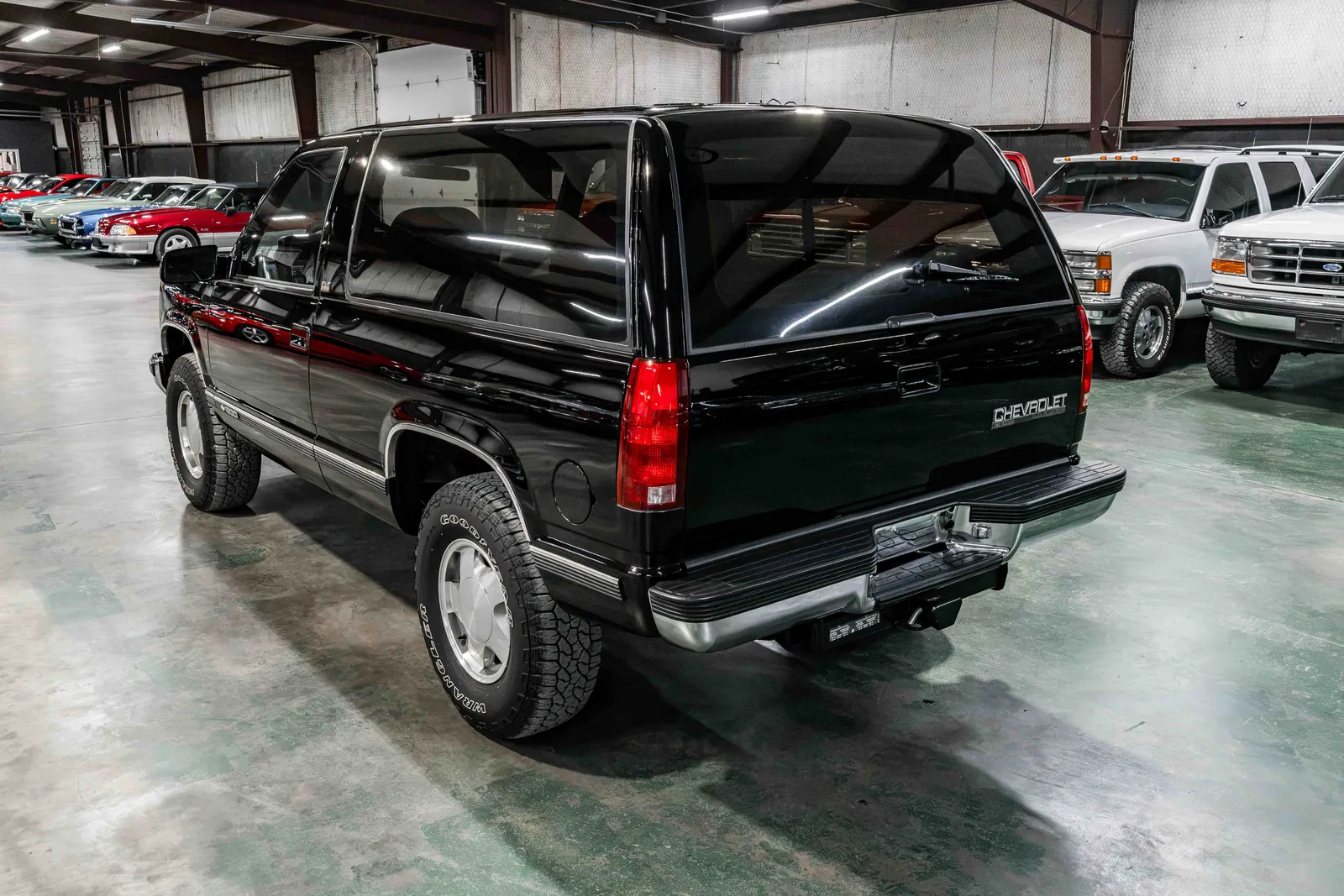 1993-Chevrolet-K1500-Blazer-Black-336267-35.jpg