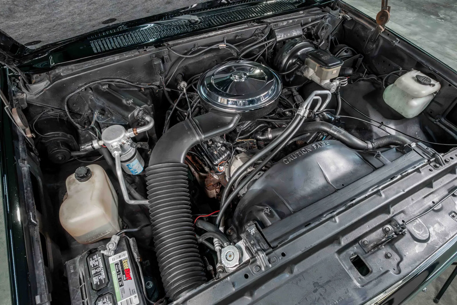 1987-Chevrolet-Blazer-Black-Bright-Red-1GNEV18K4HF124386-41.jpg