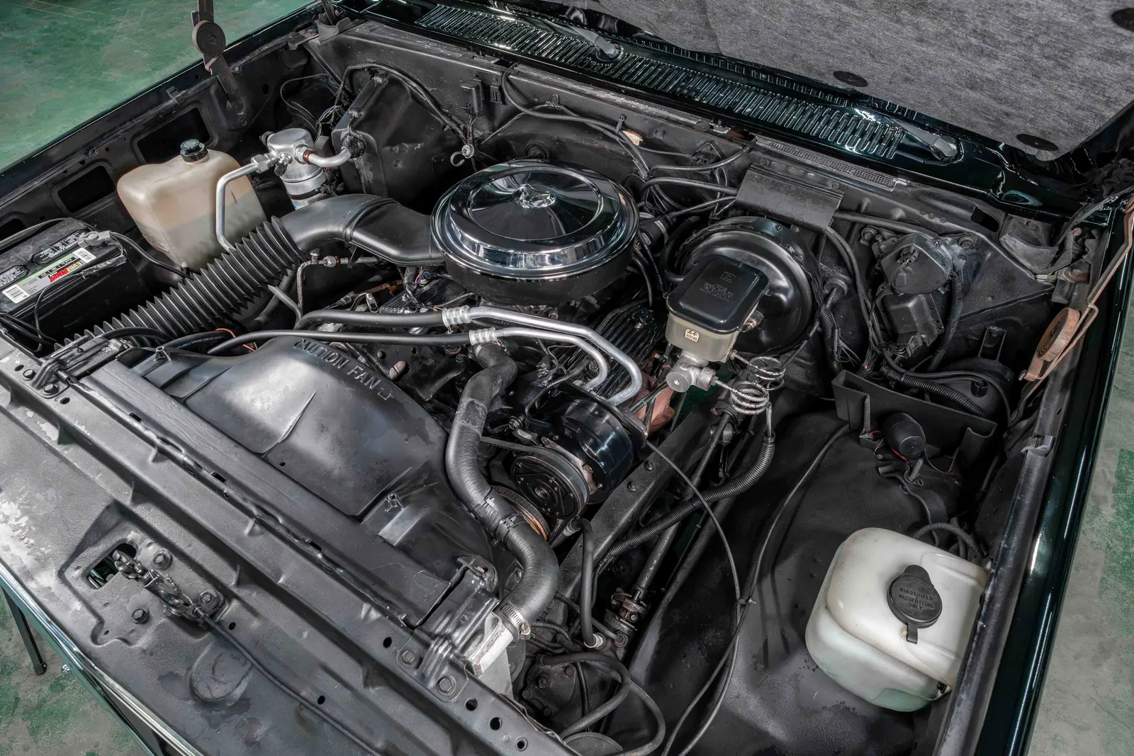1987-Chevrolet-Blazer-Black-Bright-Red-1GNEV18K4HF124386-43.jpg