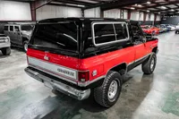 1987-Chevrolet-Blazer-Black-Bright-Red-1GNEV18K4HF124386-37.jpg