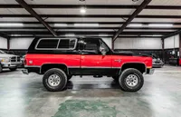 1987-Chevrolet-Blazer-Black-Bright-Red-1GNEV18K4HF124386-38.jpg
