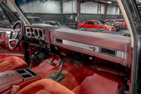 1987-Chevrolet-Blazer-Black-Bright-Red-1GNEV18K4HF124386-49.jpg