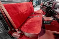 1987-GMC-K10-Gray-Metallic-1GTEV14K7HJ504429-48.jpg