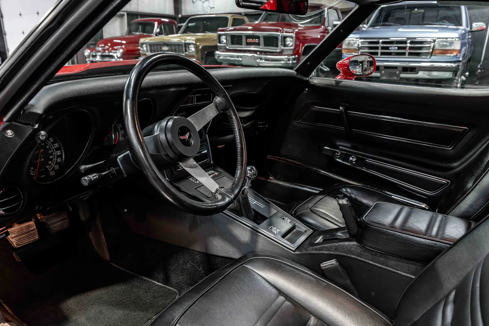 12_1977-Chevrolet-Corvette-Red-433383-48.jpg