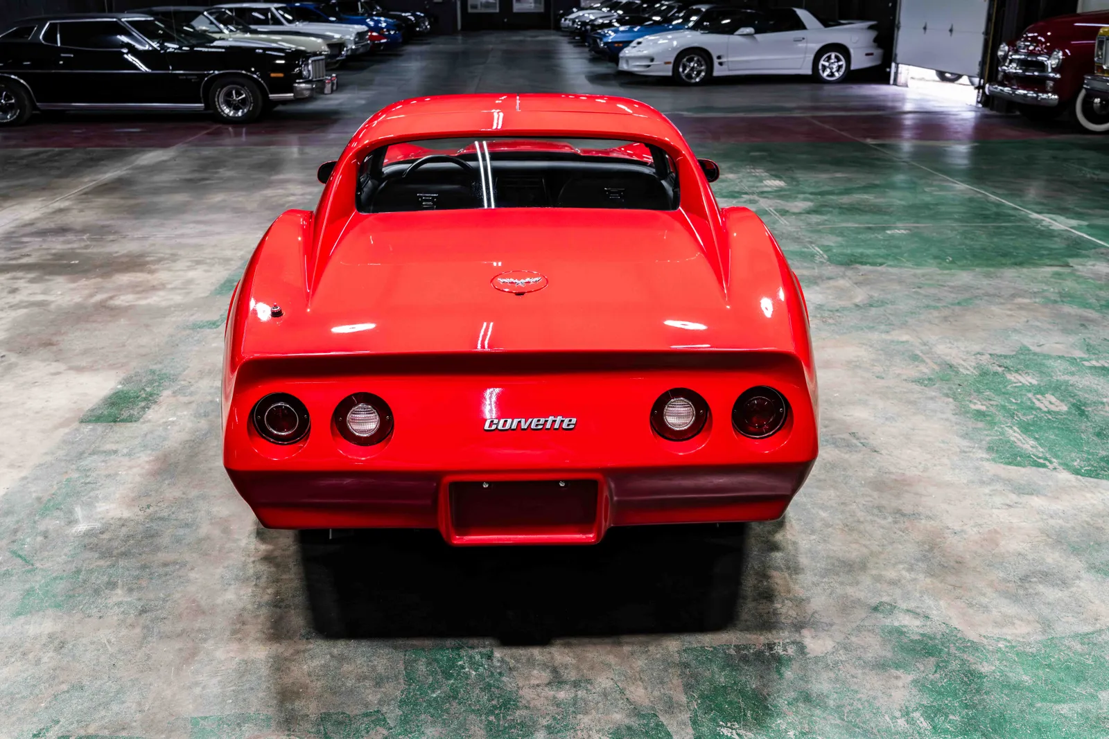 3_1977-Chevrolet-Corvette-Red-433383-39.jpg