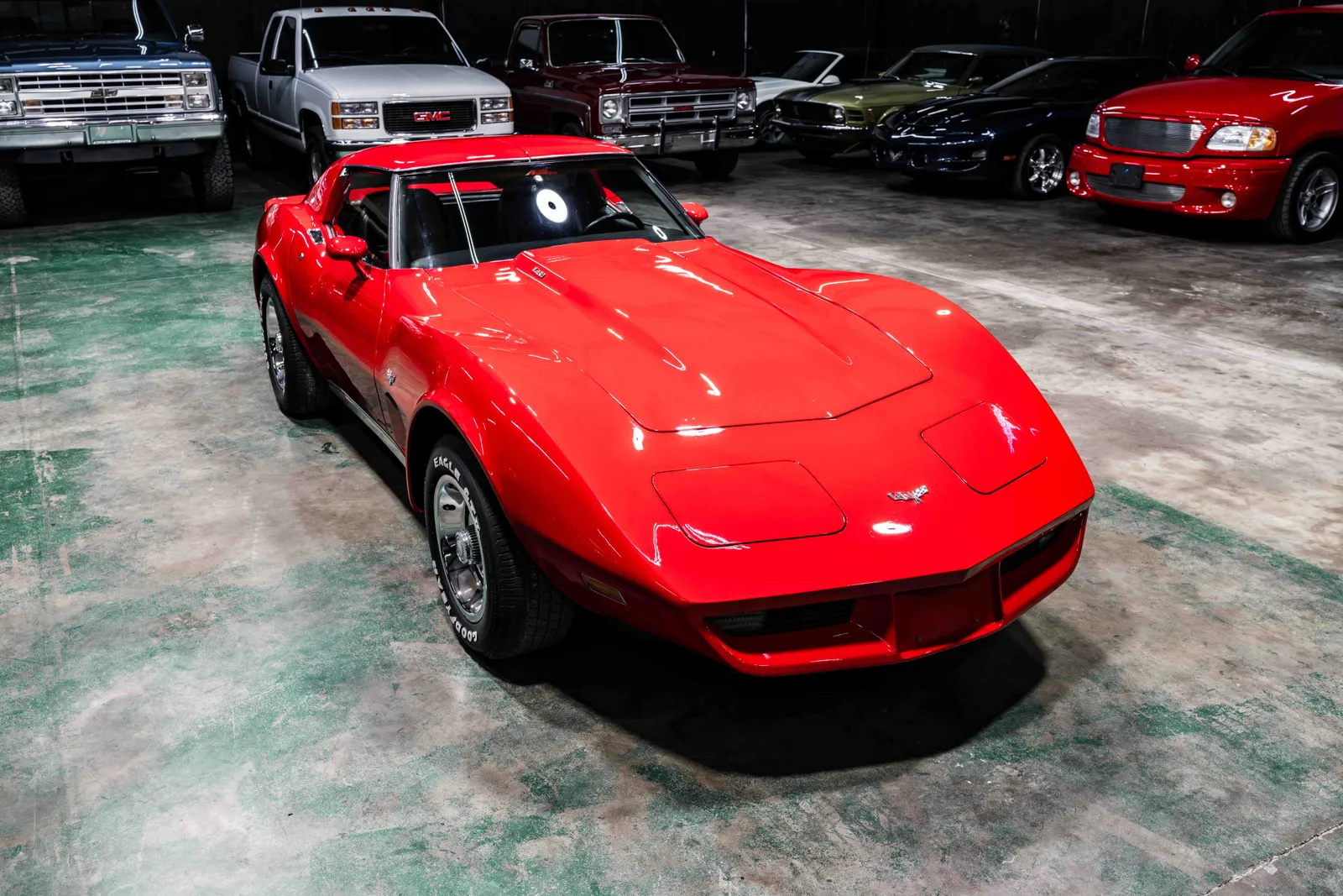 6_1977-Chevrolet-Corvette-Red-433383-42.jpg