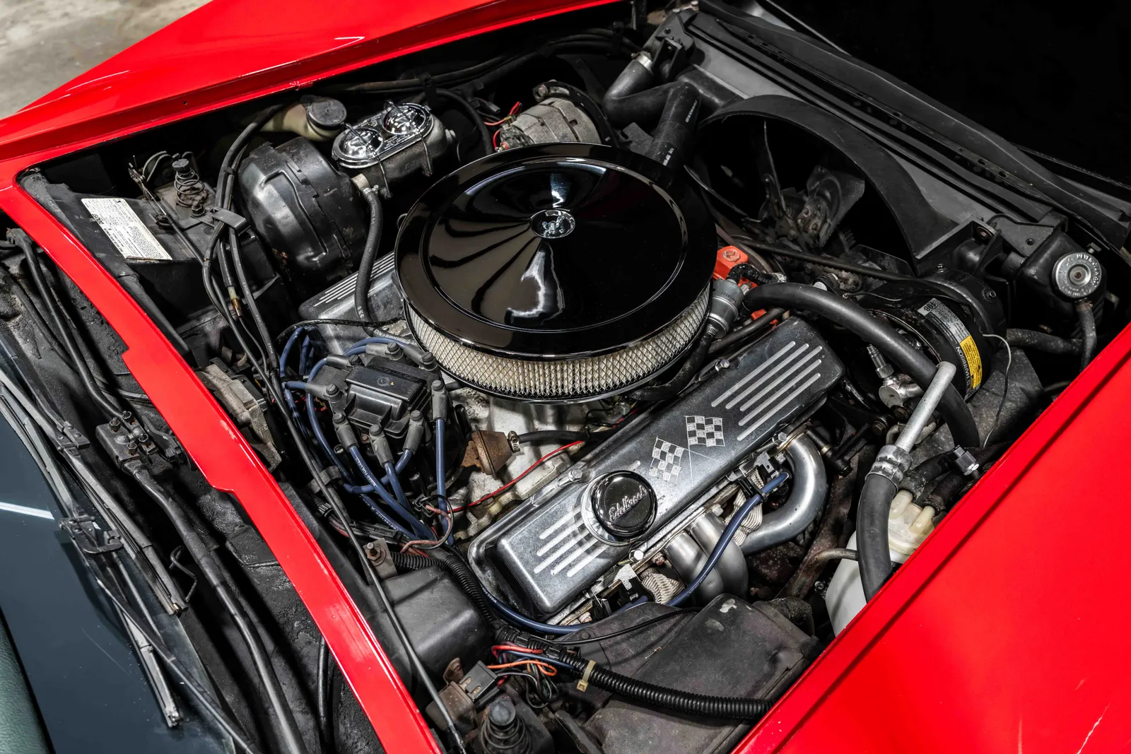 8_1977-Chevrolet-Corvette-Red-433383-44.jpg