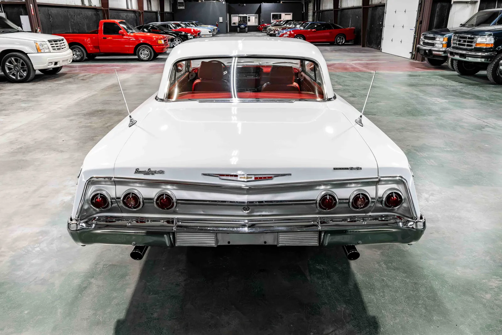 1962-Chevrolet-Impala-White-21847A174044-36.jpg
