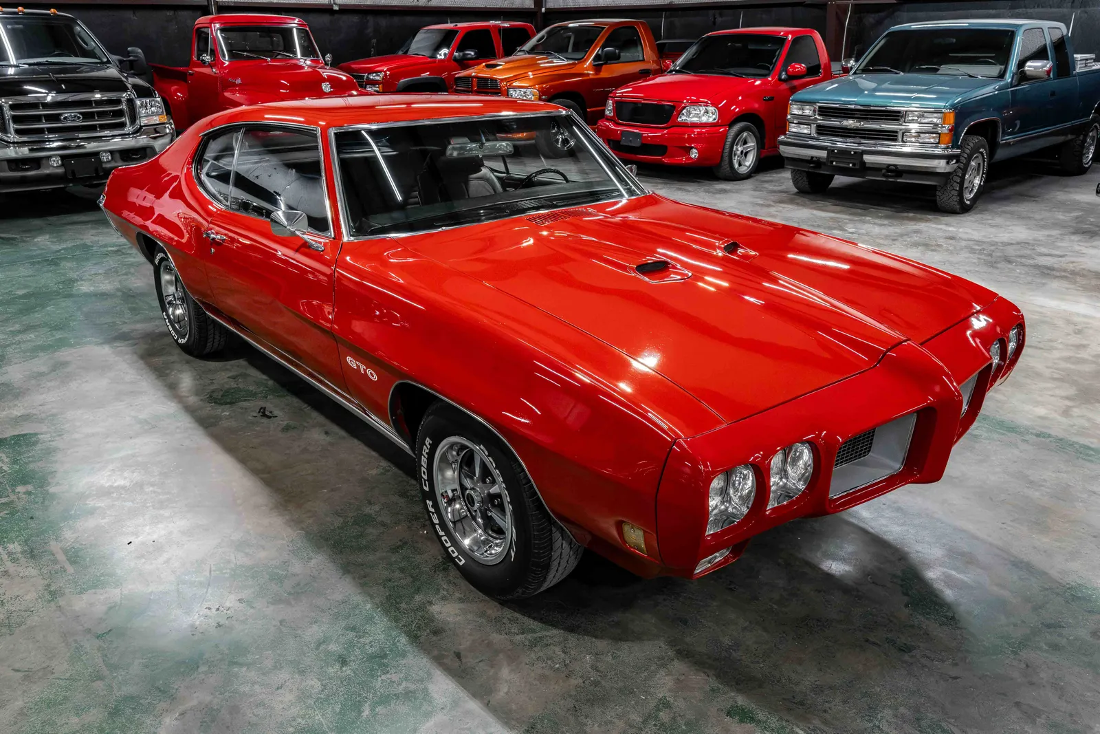 1970-Pontiac-GTO-Red-242370P221281-39.jpg