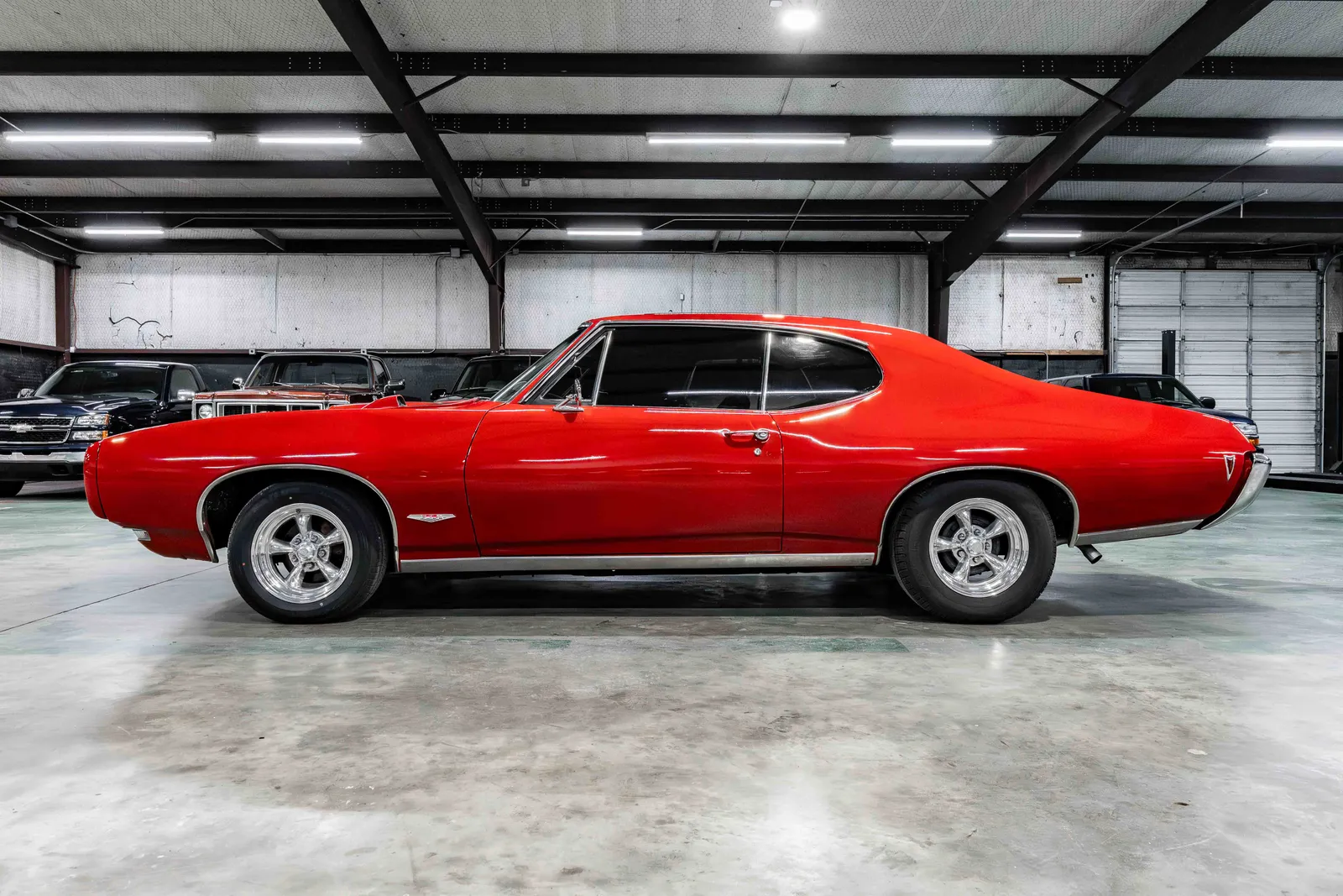 1968-Pontiac-GTO-Red-242378P238548--34.jpg