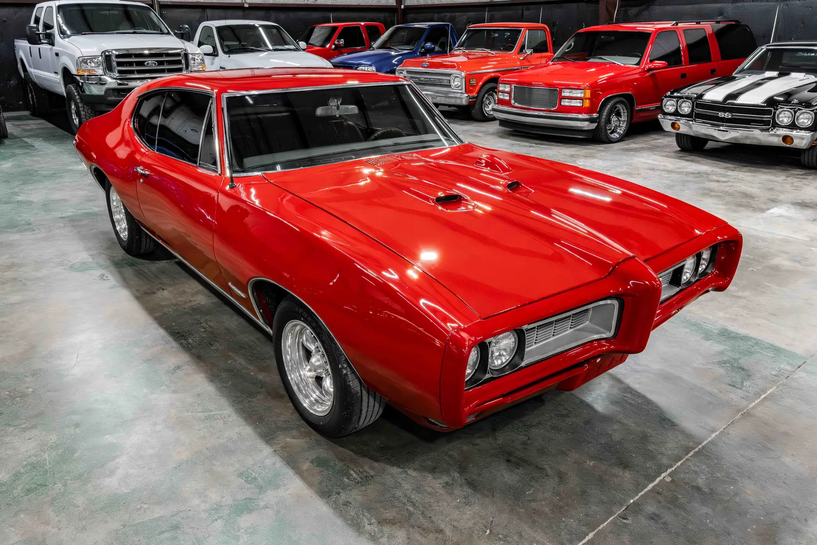 1968-Pontiac-GTO-Red-242378P238548--39.jpg