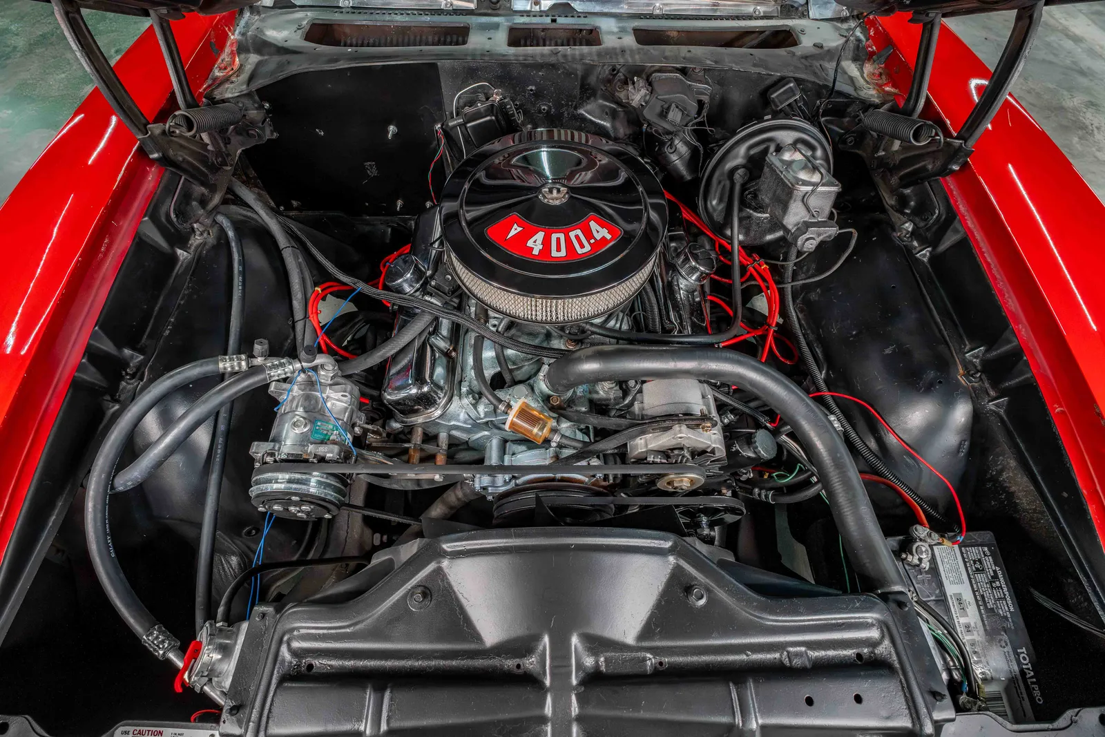1968-Pontiac-GTO-Red-242378P238548--42.jpg