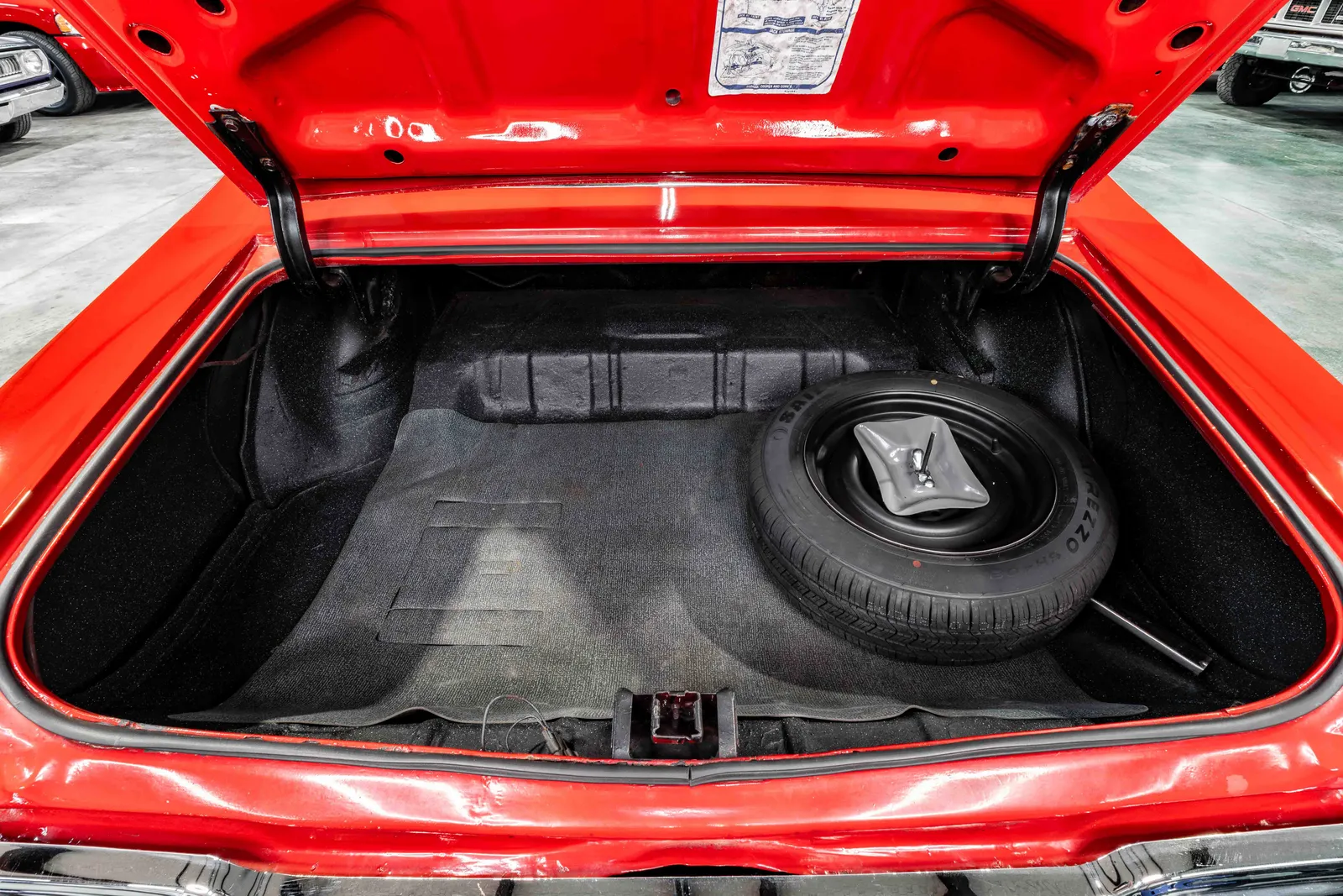 1968-Pontiac-GTO-Red-242378P238548--52.jpg