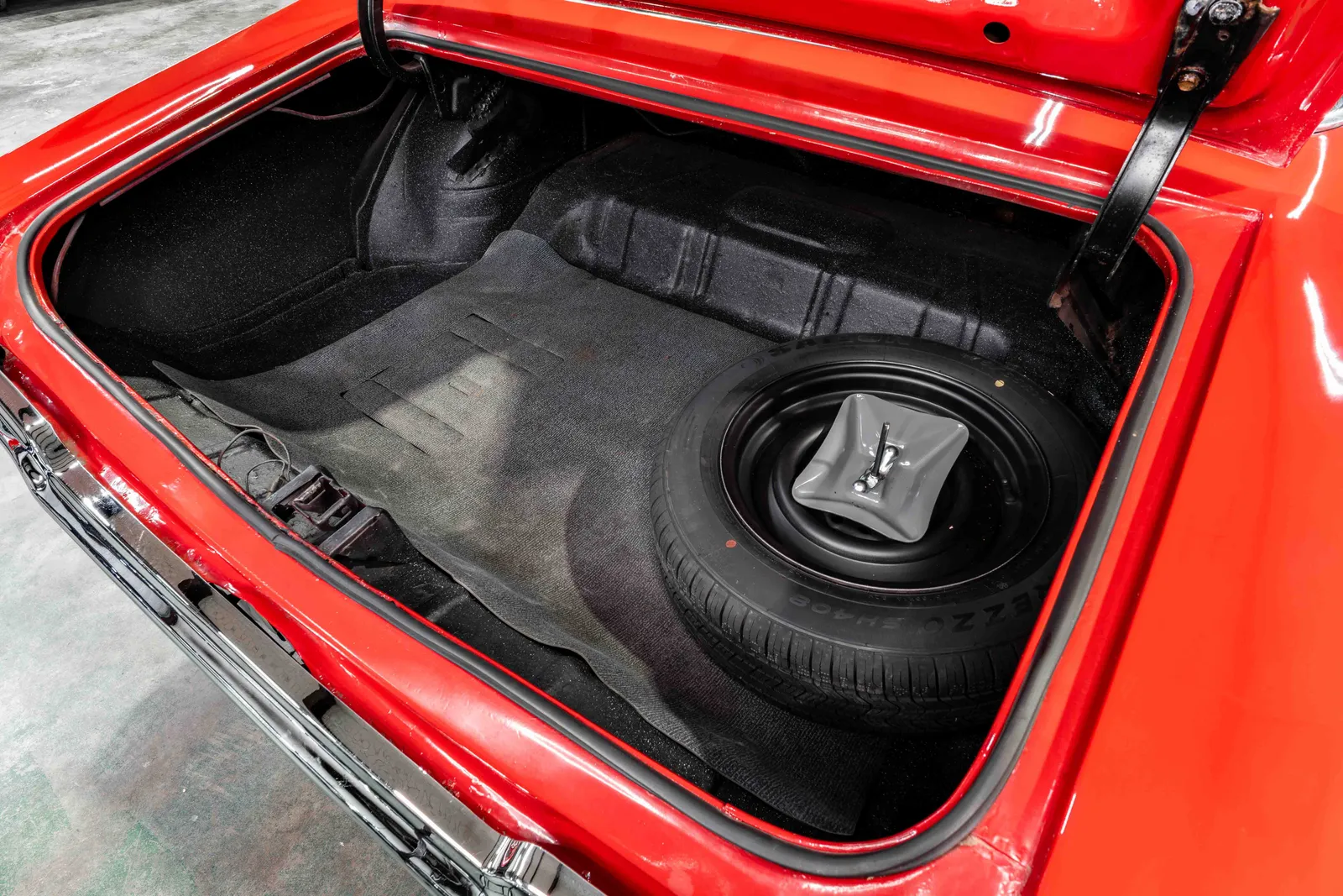 1968-Pontiac-GTO-Red-242378P238548--53.jpg