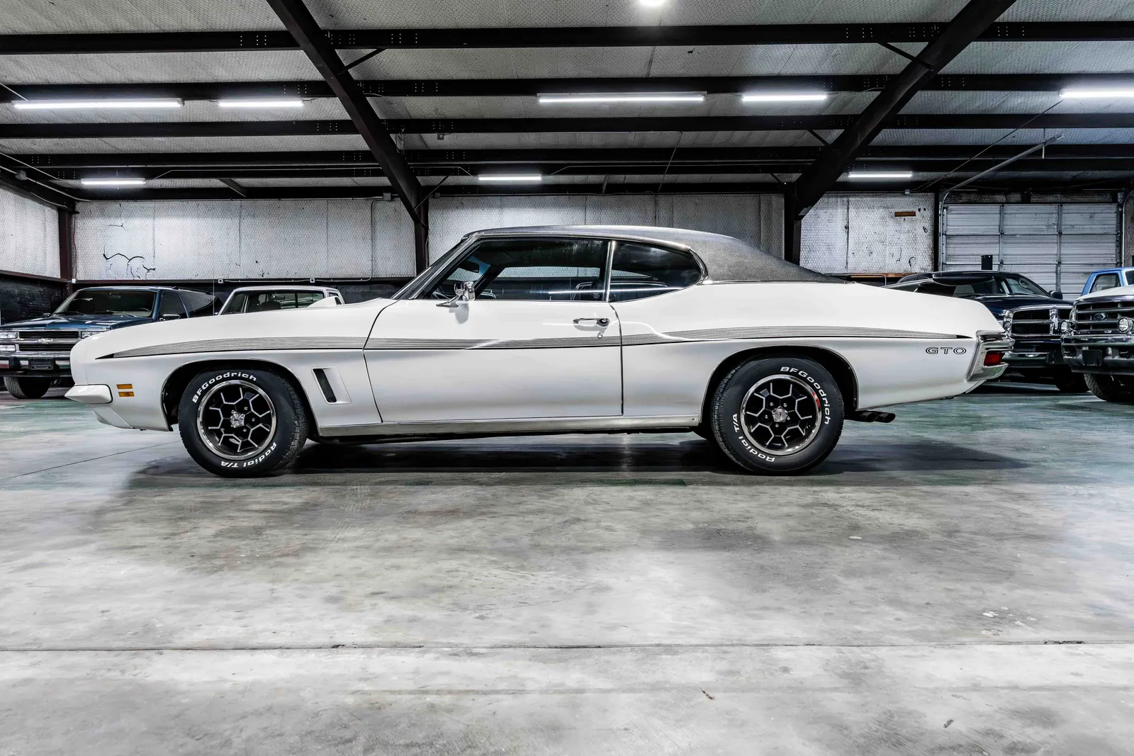 1972-Pontiac-Trans-Am-Cameo-white-117070--34.jpg