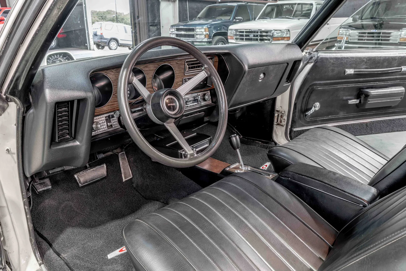 1972-Pontiac-Trans-Am-Cameo-white-117070--46.jpg