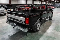1996-Ford-F150-Black-A32163-37.jpg