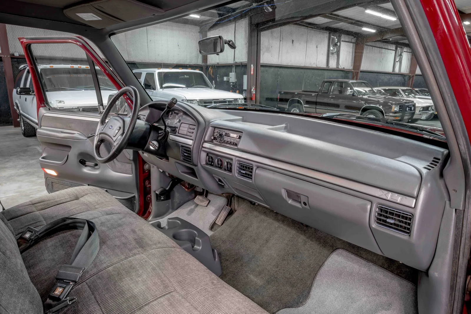 1992-Ford-F150-Maroon-A87395-49.jpg