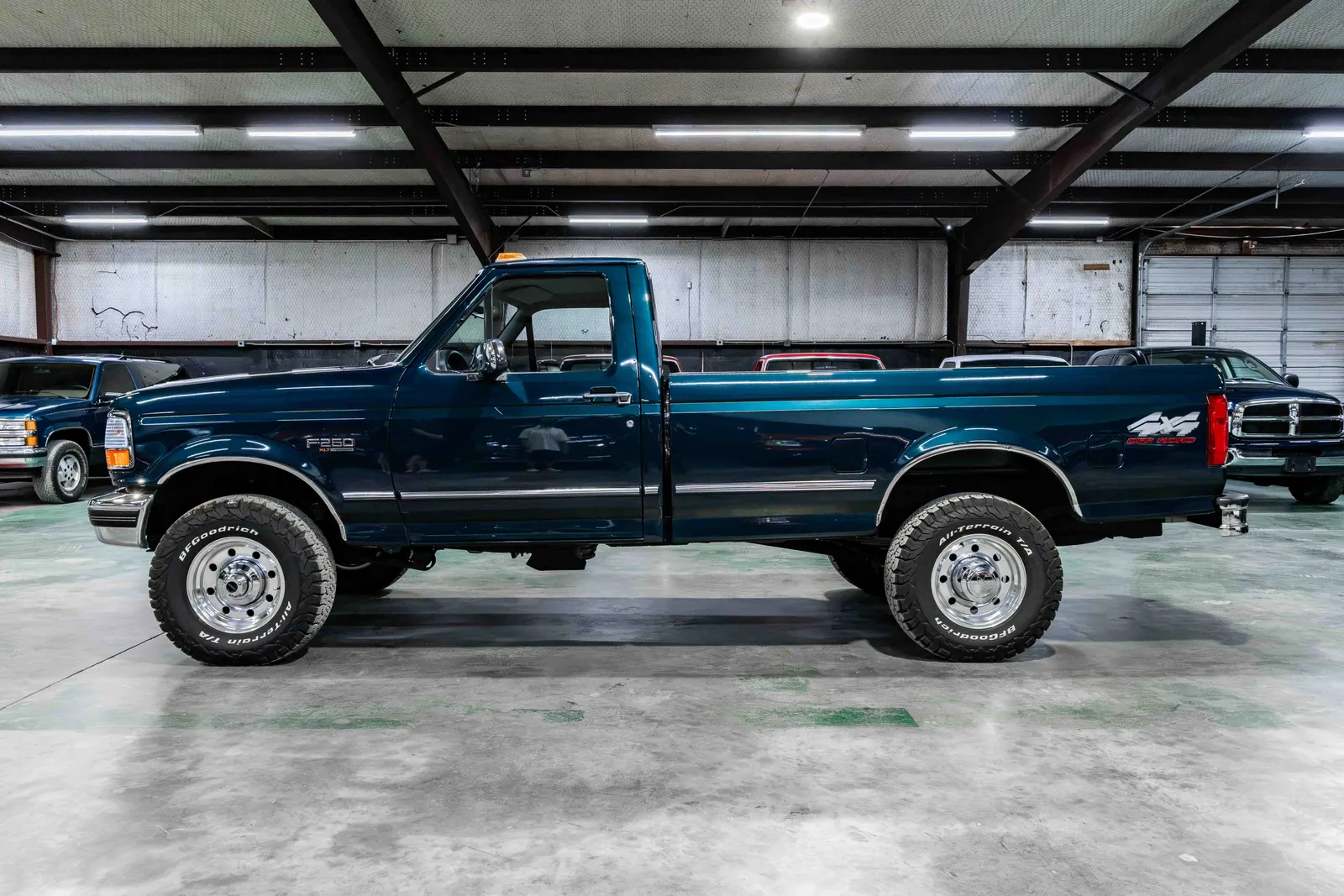 1996-Ford-F250-Dark-Tourmaline-Metallic-2FTHF26H6TCA68715-34.jpg