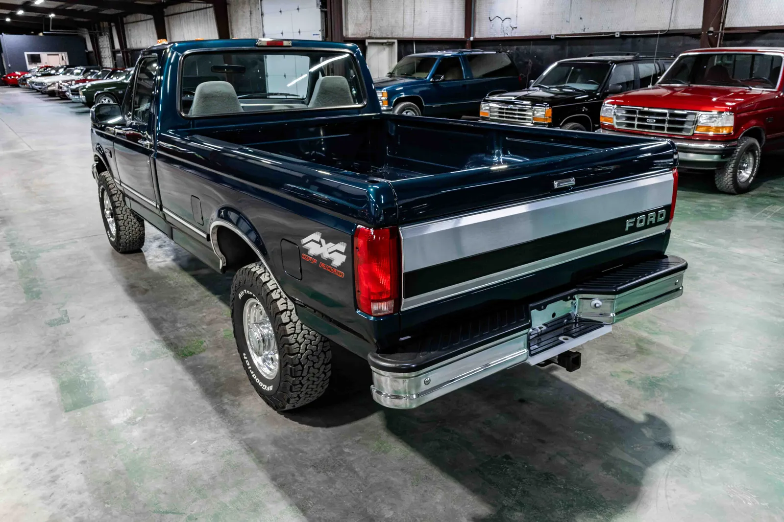 1996-Ford-F250-Dark-Tourmaline-Metallic-2FTHF26H6TCA68715-35.jpg