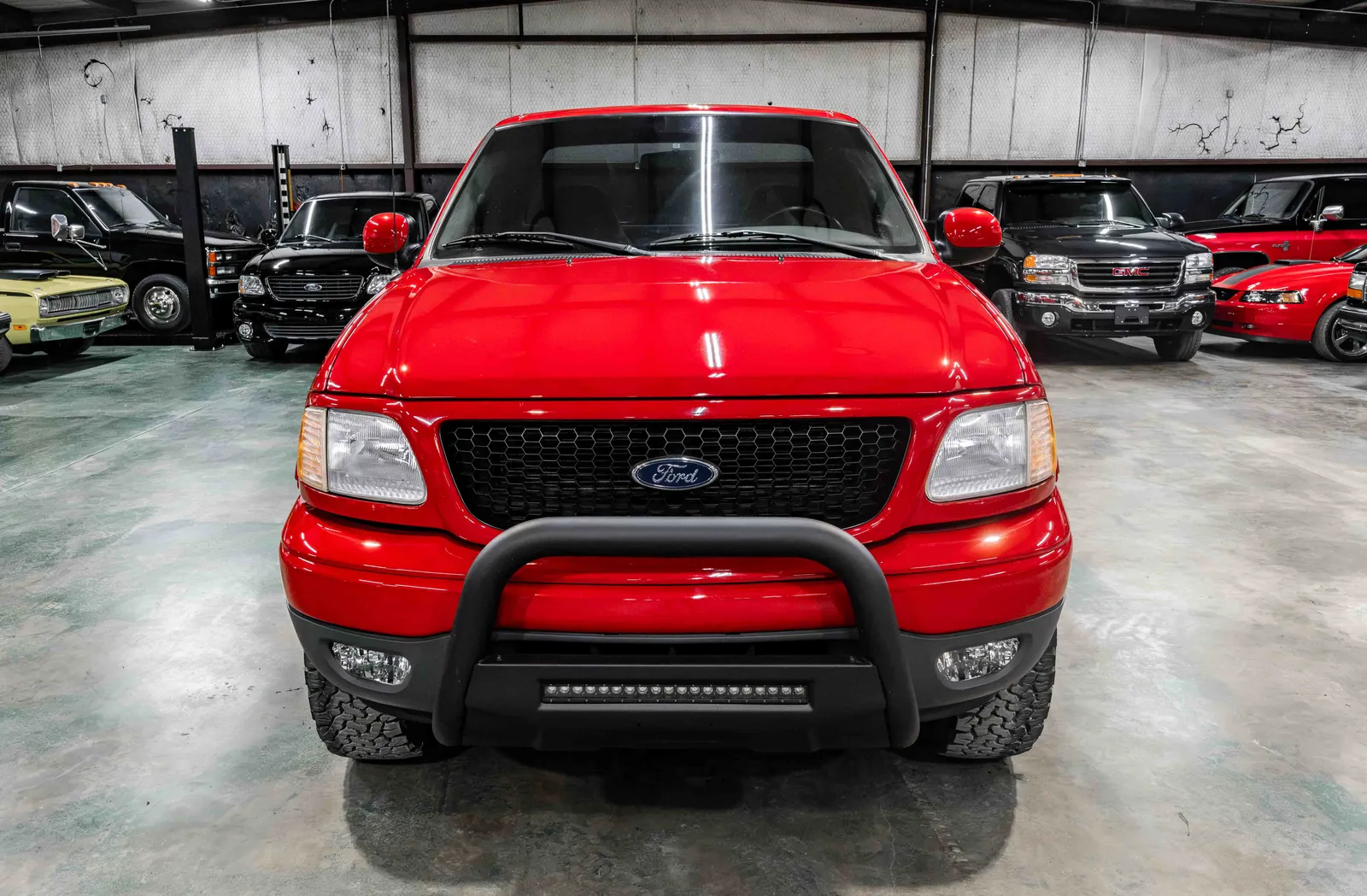 2001-Ford-F150-VermilionRed-2FTRF08W71CA54405-40.jpg