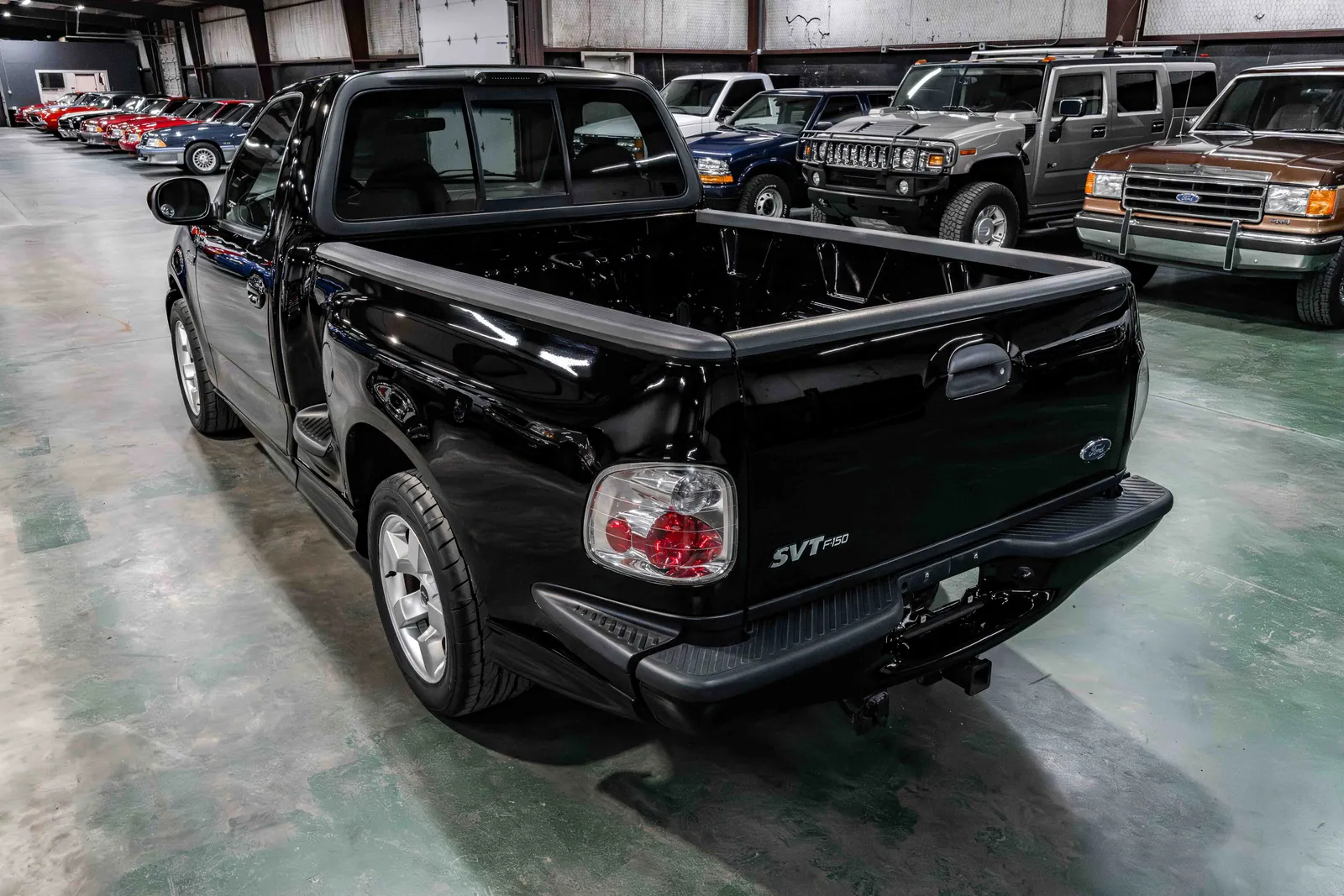 2002-Ford-Lightning-Black-A50203--35.jpg