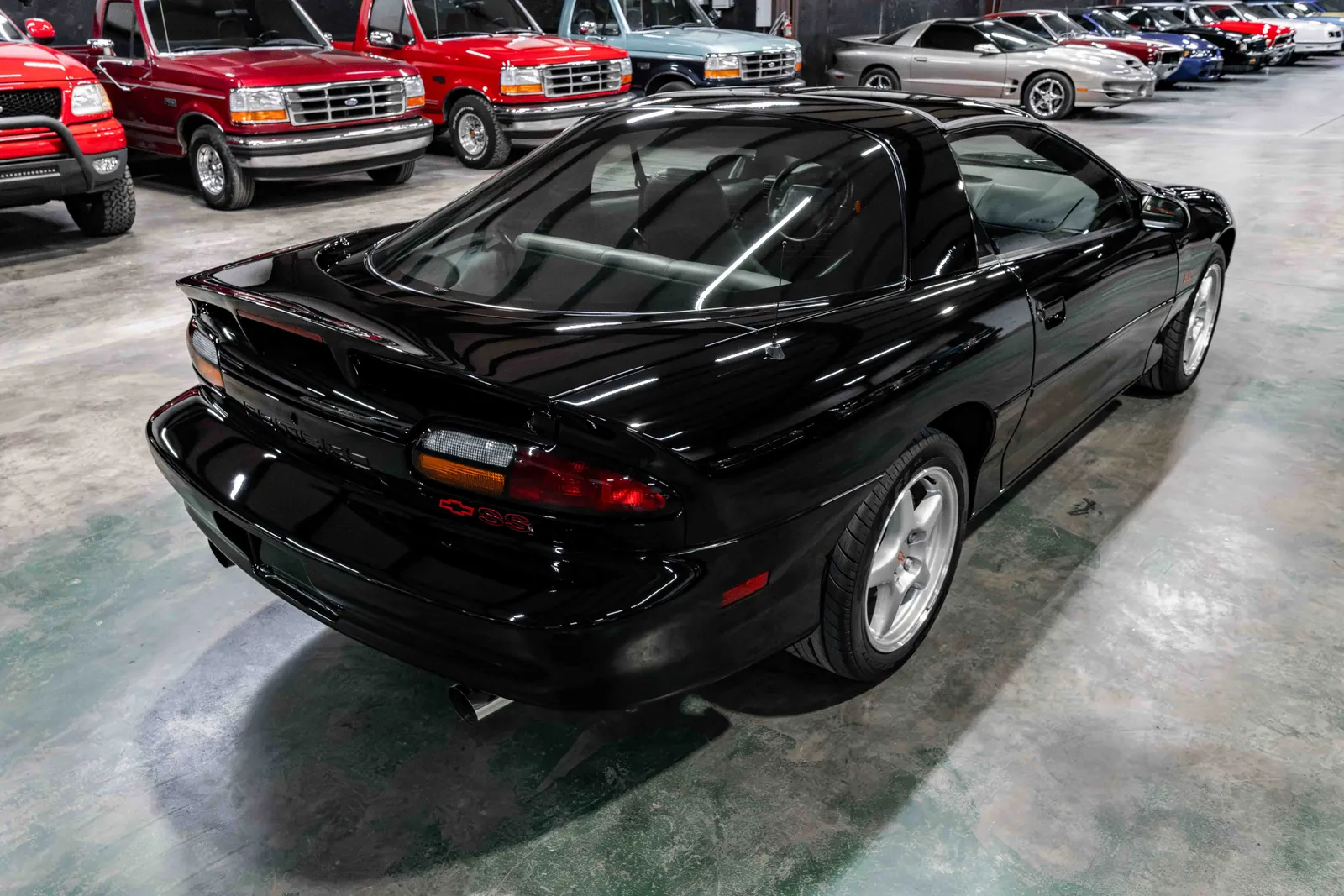 1999-Chevrolet-Camaro-Black-125755-37.jpg