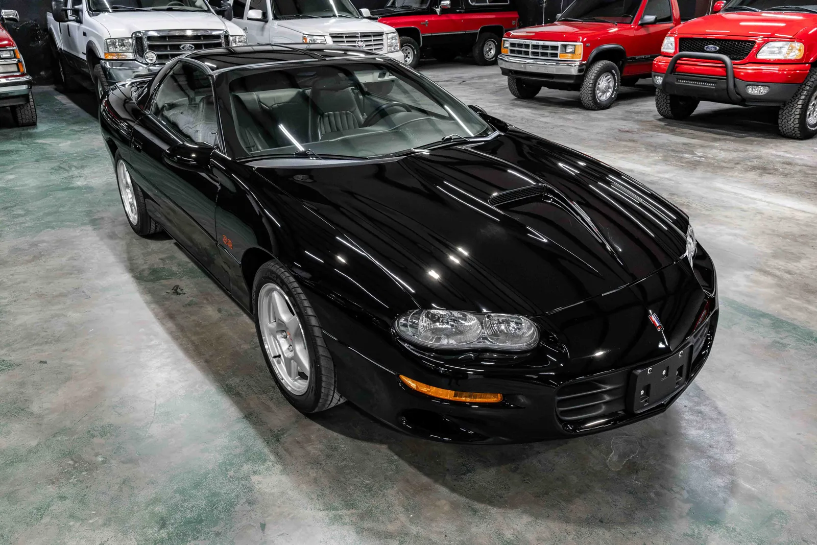 1999-Chevrolet-Camaro-Black-125755-39.jpg