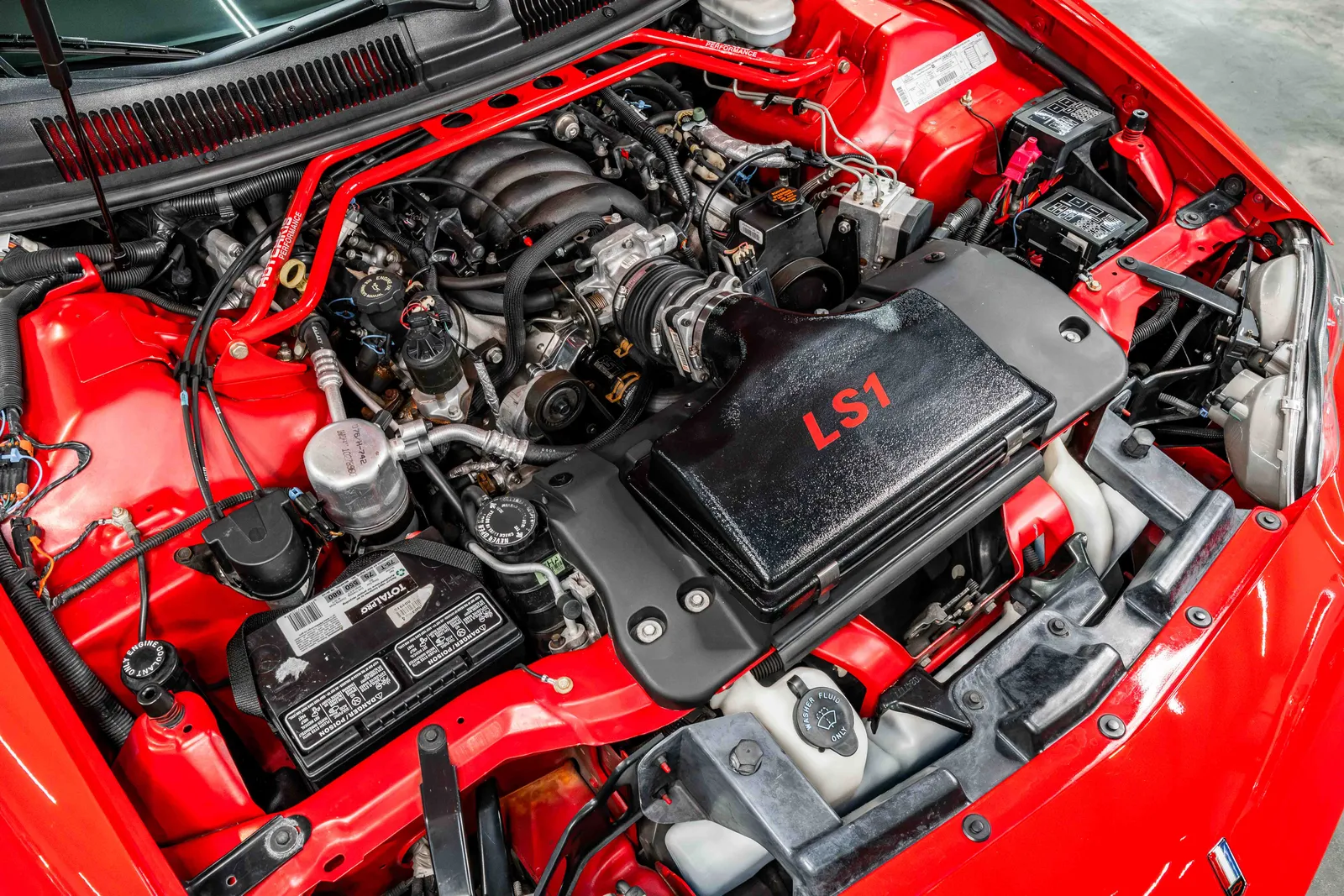 1998-Chevrolet-Camaro-SS-Bright-Red-2G1FP22GXW2137734-41.jpg