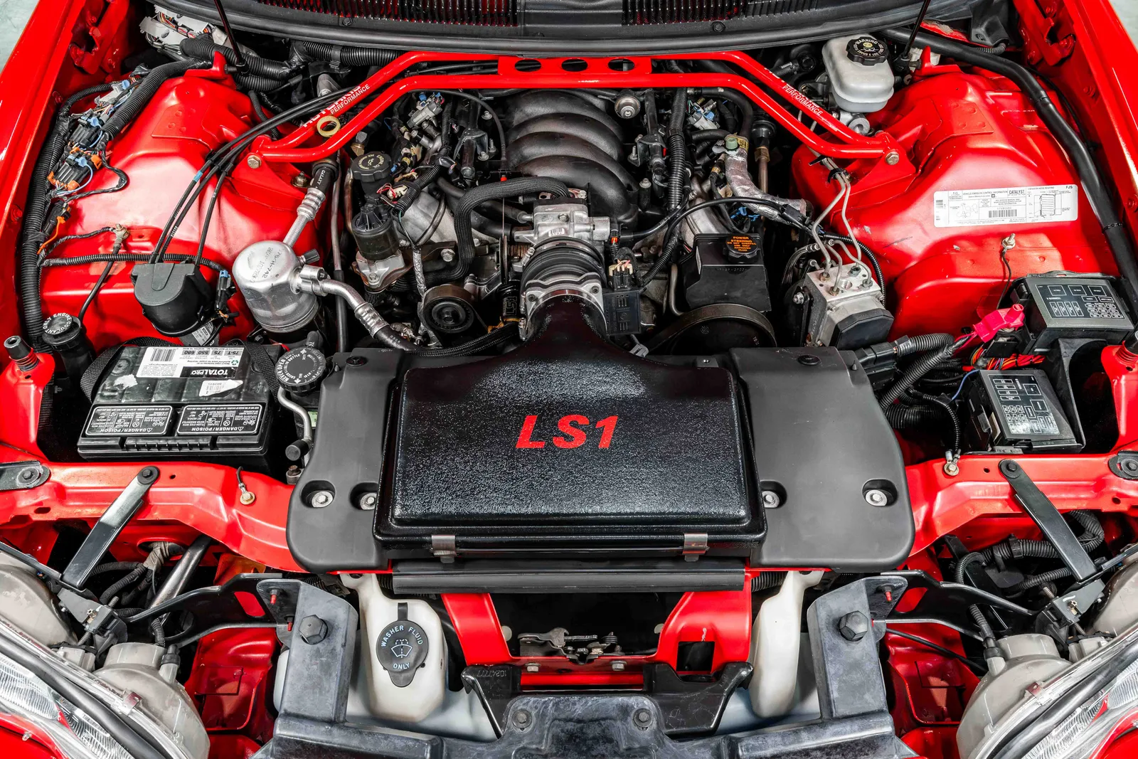 1998-Chevrolet-Camaro-SS-Bright-Red-2G1FP22GXW2137734-42.jpg