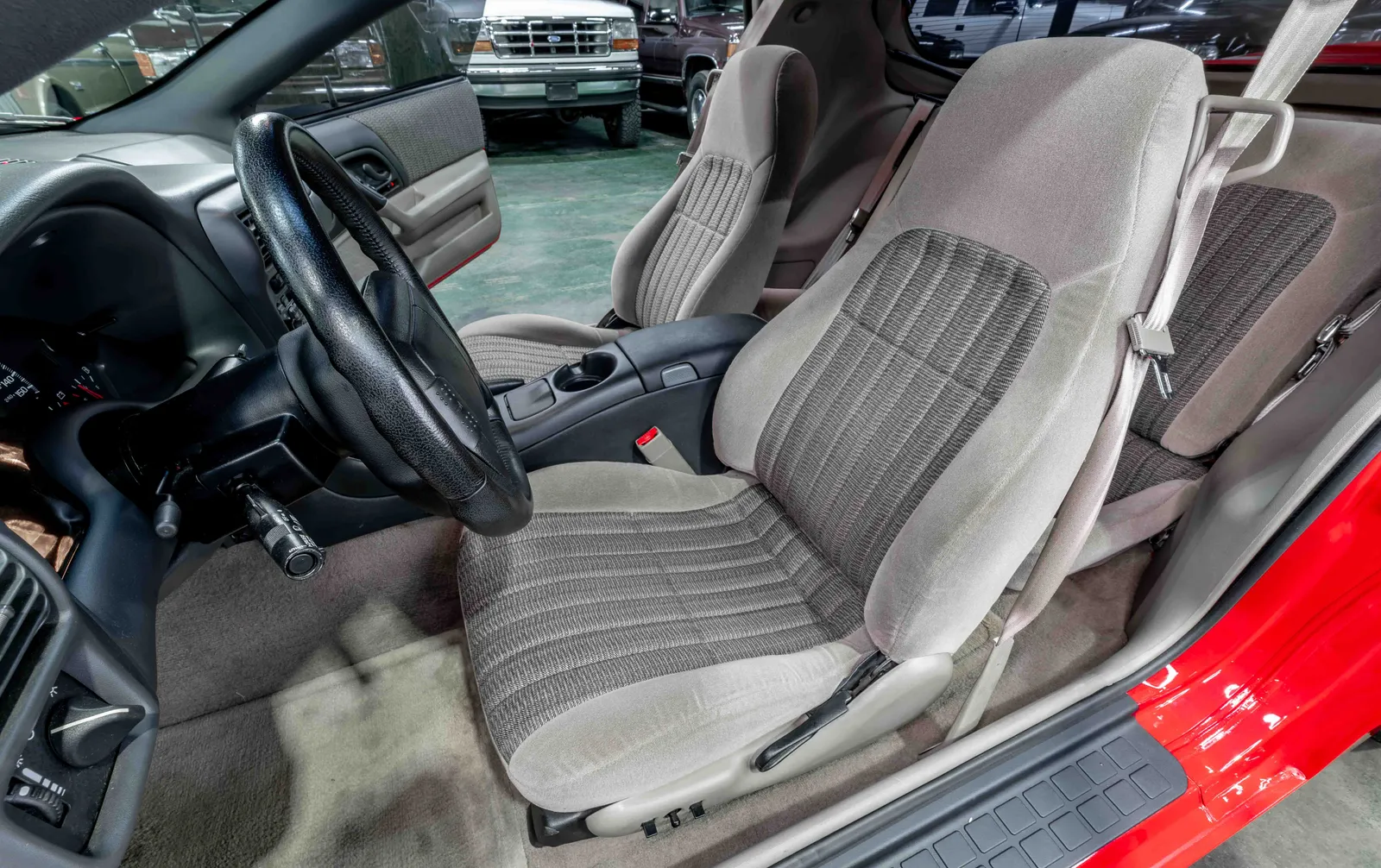 1998-Chevrolet-Camaro-SS-Bright-Red-2G1FP22GXW2137734-45.jpg
