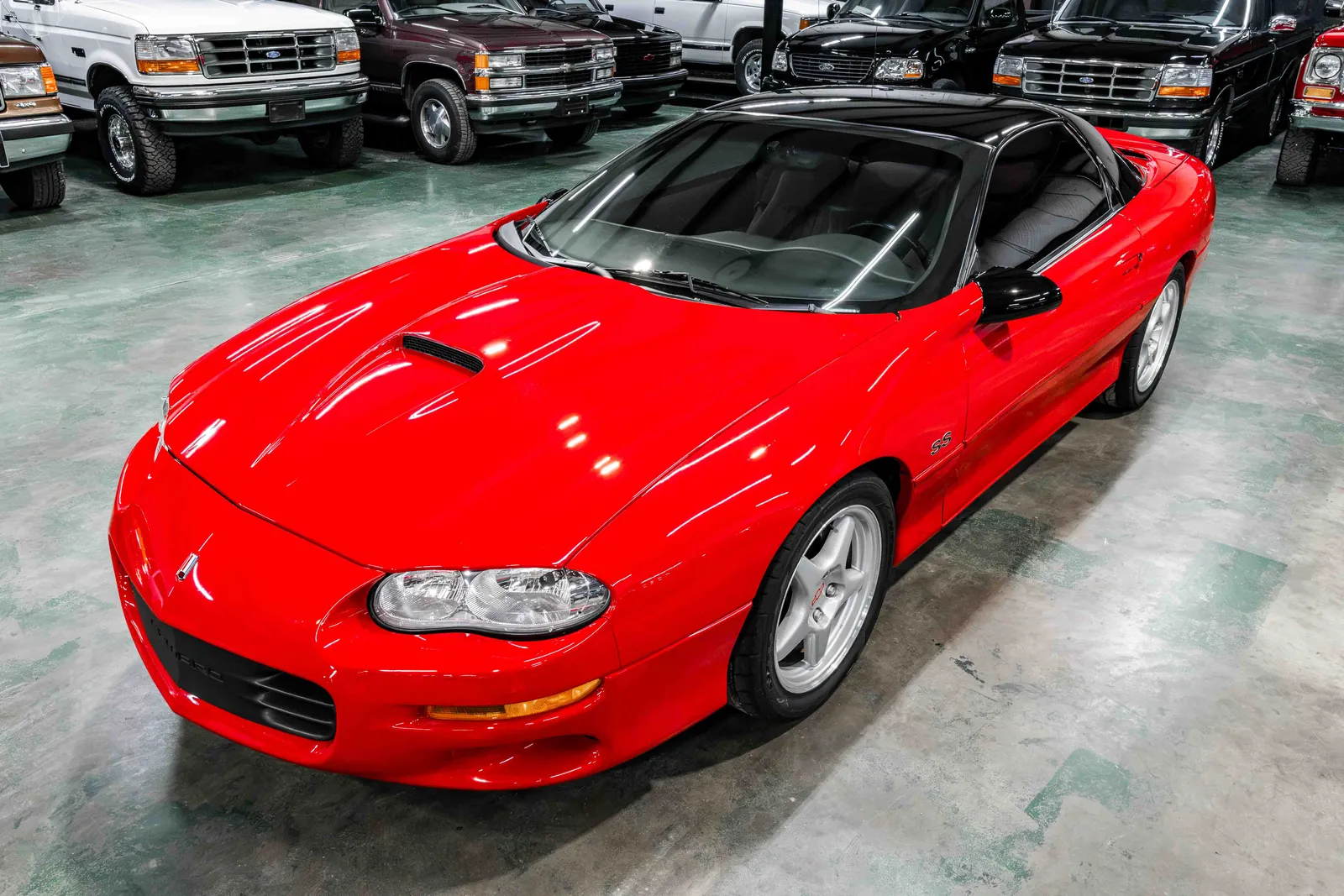 A1998-Chevrolet-Camaro-SS-Bright-Red-2G1FP22GXW2137734-33.jpg