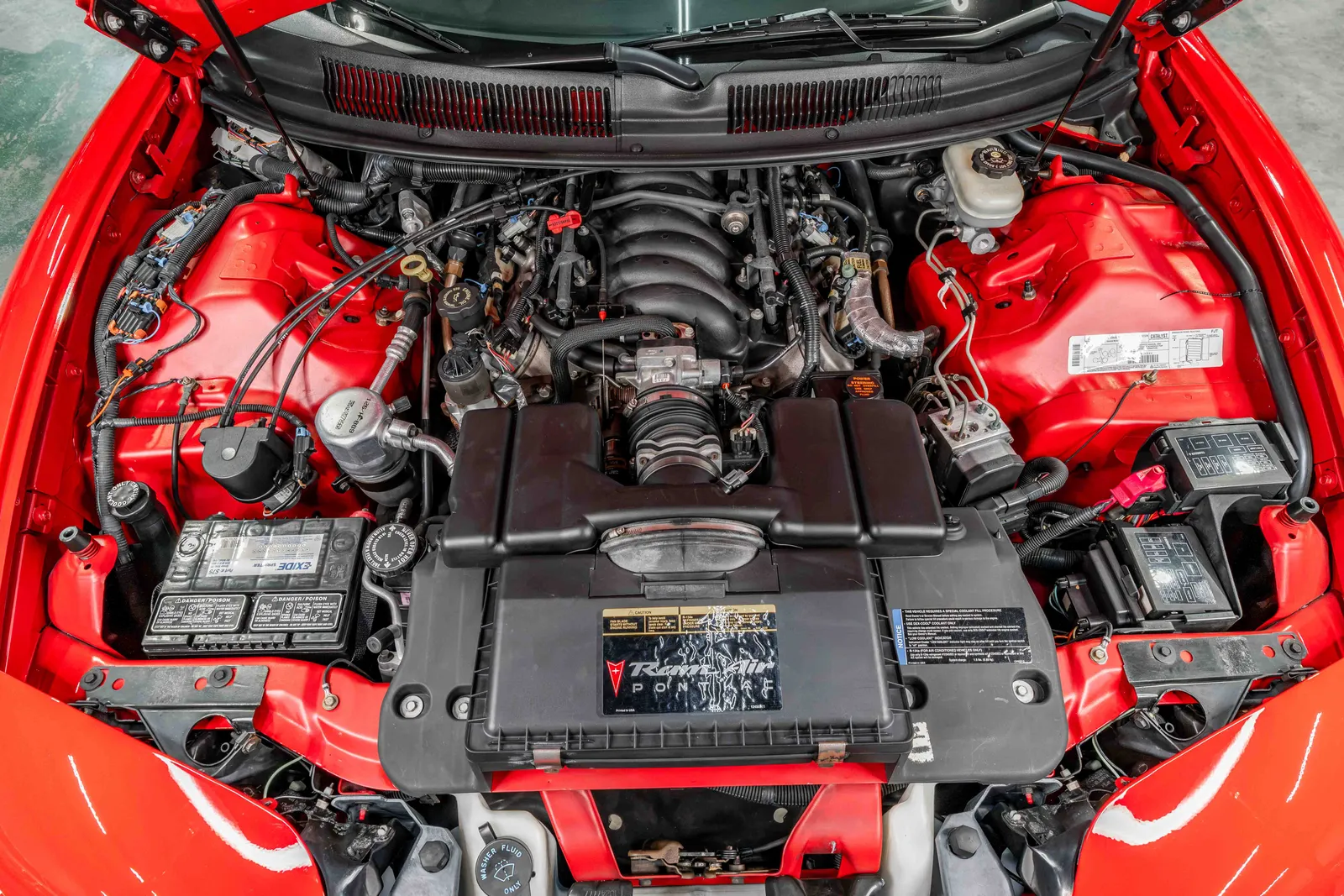 1998-Pontiac-TransAm-BrightRed-2G2FV22G1W2227887--42.jpg