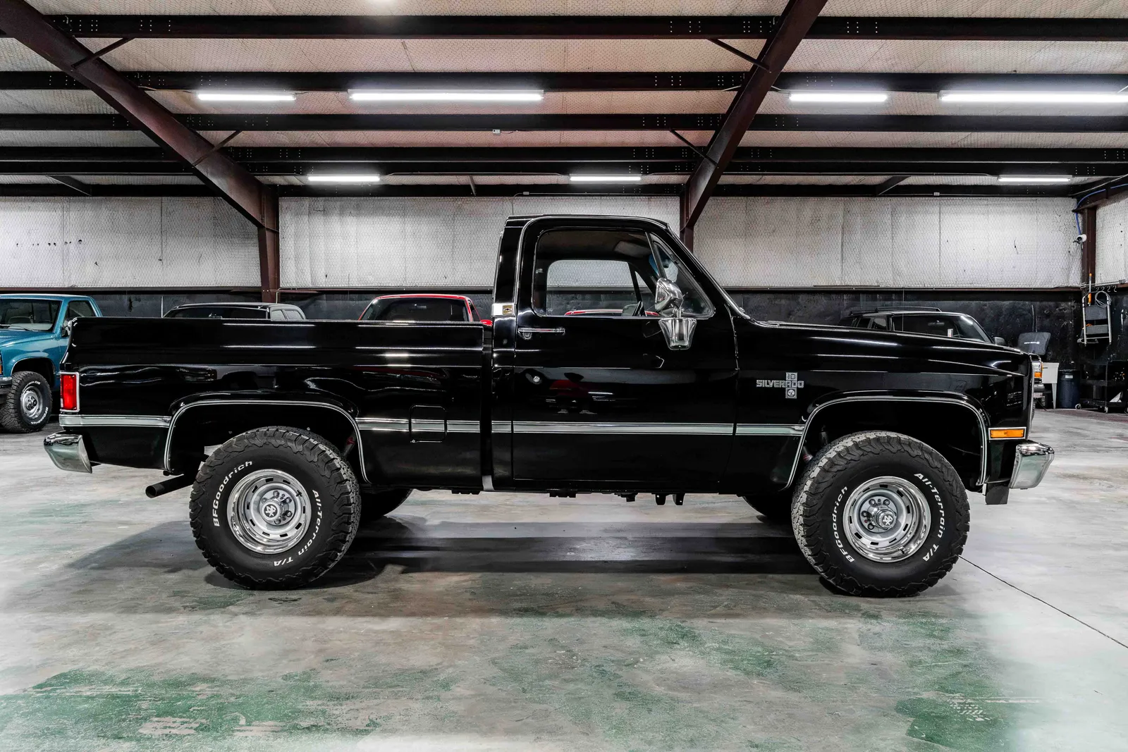 1986-Chevrolet-K10-Black-205621--38.jpg