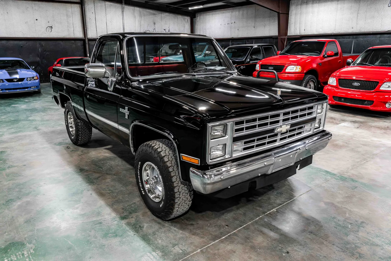 1986-Chevrolet-K10-Black-205621--39.jpg