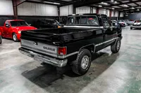 1986-Chevrolet-K10-Black-205621--37.jpg