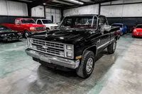 1986-Chevrolet-K10-Black-205621--33.jpg