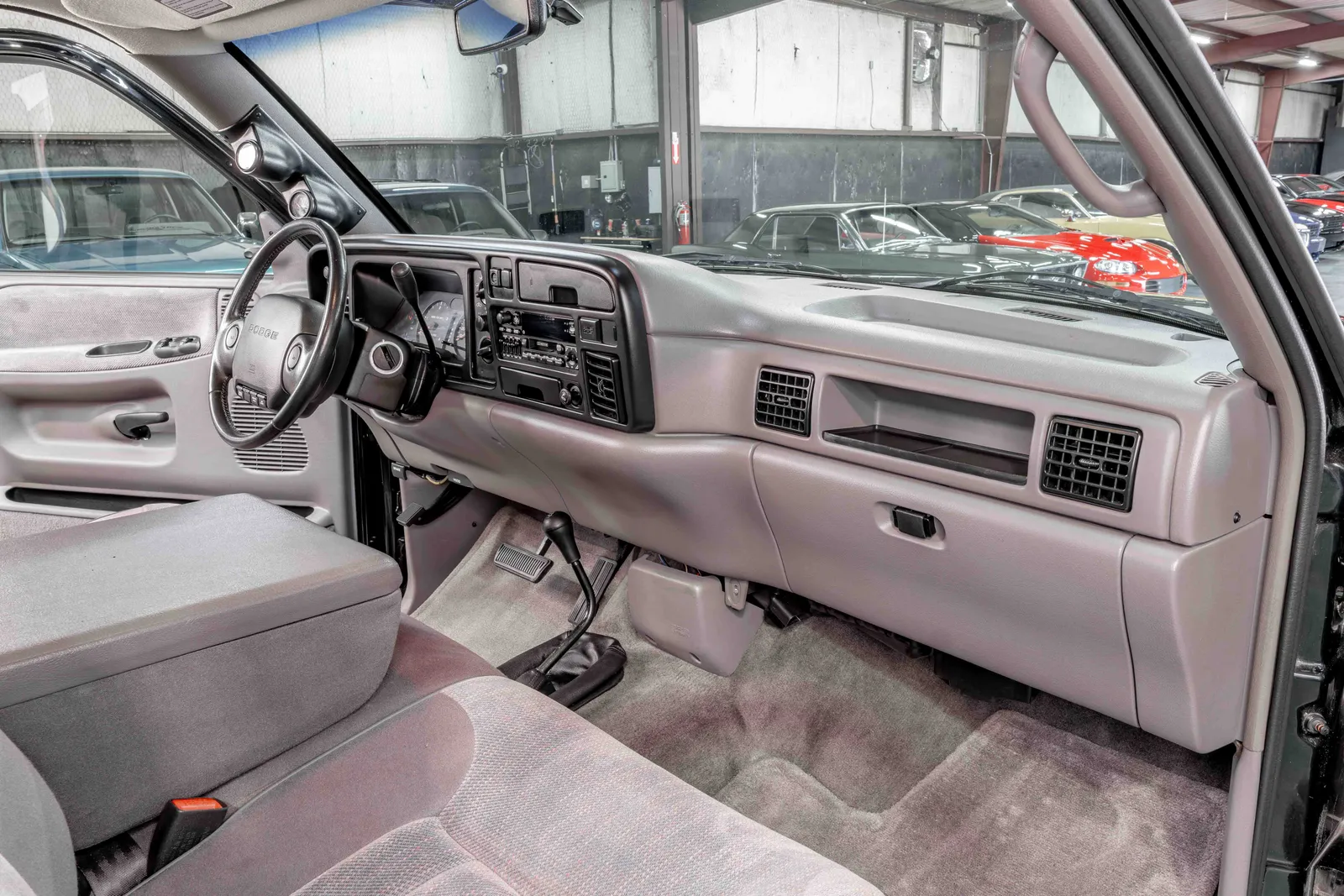 1996-Dodge-Ram3500-Black-Red-3B7MF33C5TM164689--49.jpg