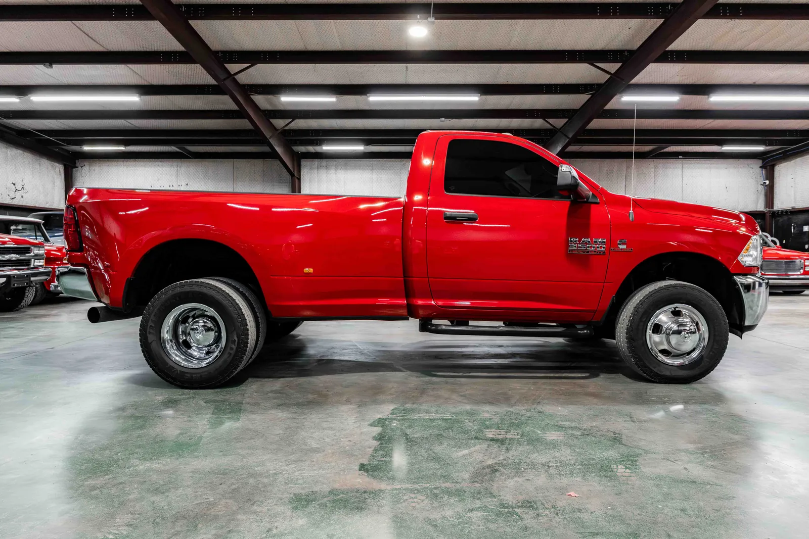 2014-Dodge-Ram3500-Red-228170-38.jpg
