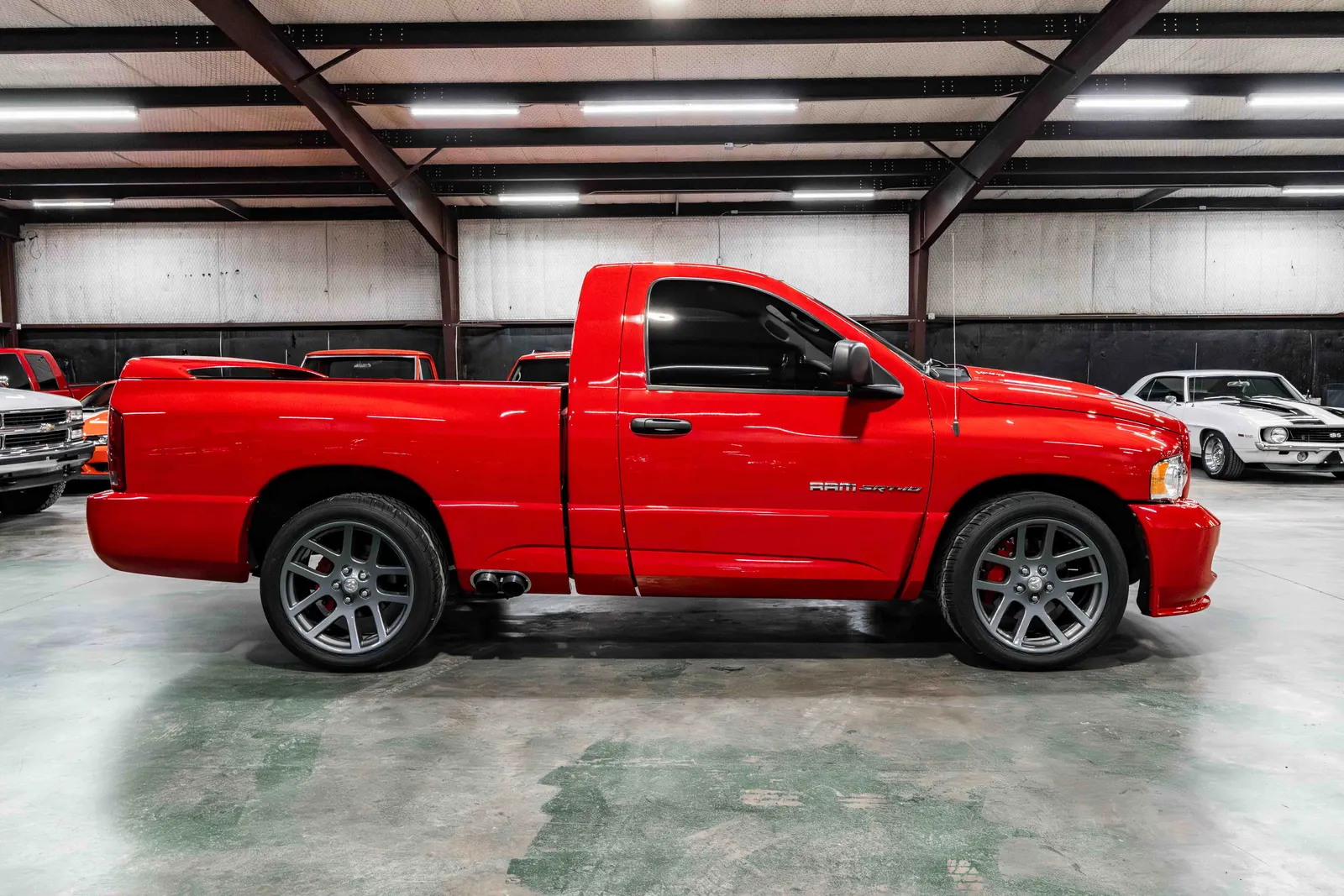 2005-Dodge-SRT-10-Red-3D7HA16H35G733753-38.jpg